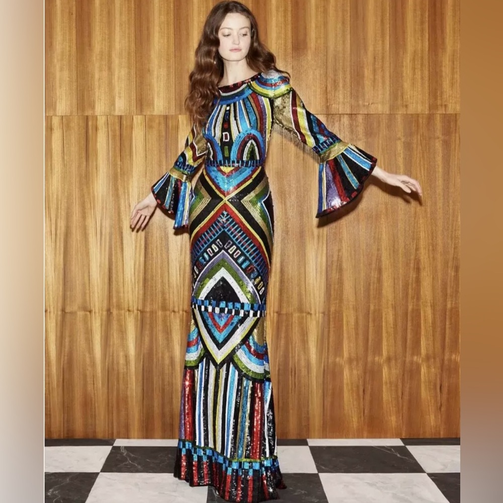 Alice + Olivia Jae Embellished Back
Keyhole Sequin Long
Gown Size 8 RARE
$2,199 - Picture 8 of 10
